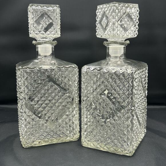 Vintage 1960 Art Deco Diamond Accented Glass Decanters Set of 2 Barware - Picture 7 of 10
